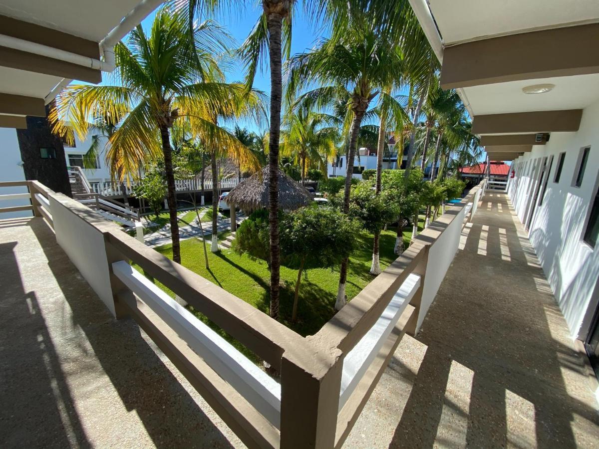Hotel Villa Murano Puerto Arista Exterior photo