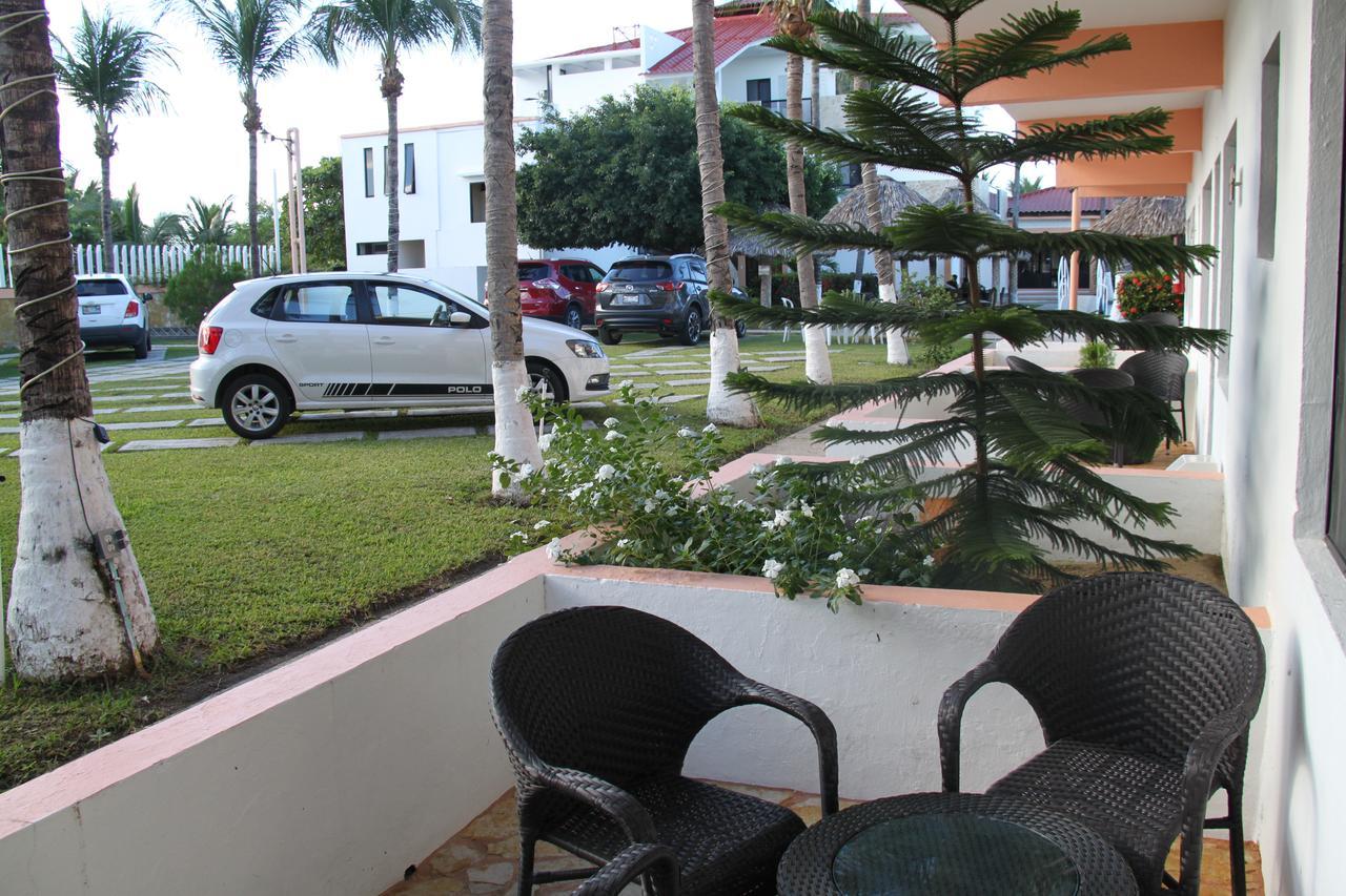 Hotel Villa Murano Puerto Arista Exterior photo